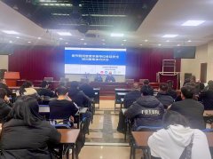 严把“入口关”“